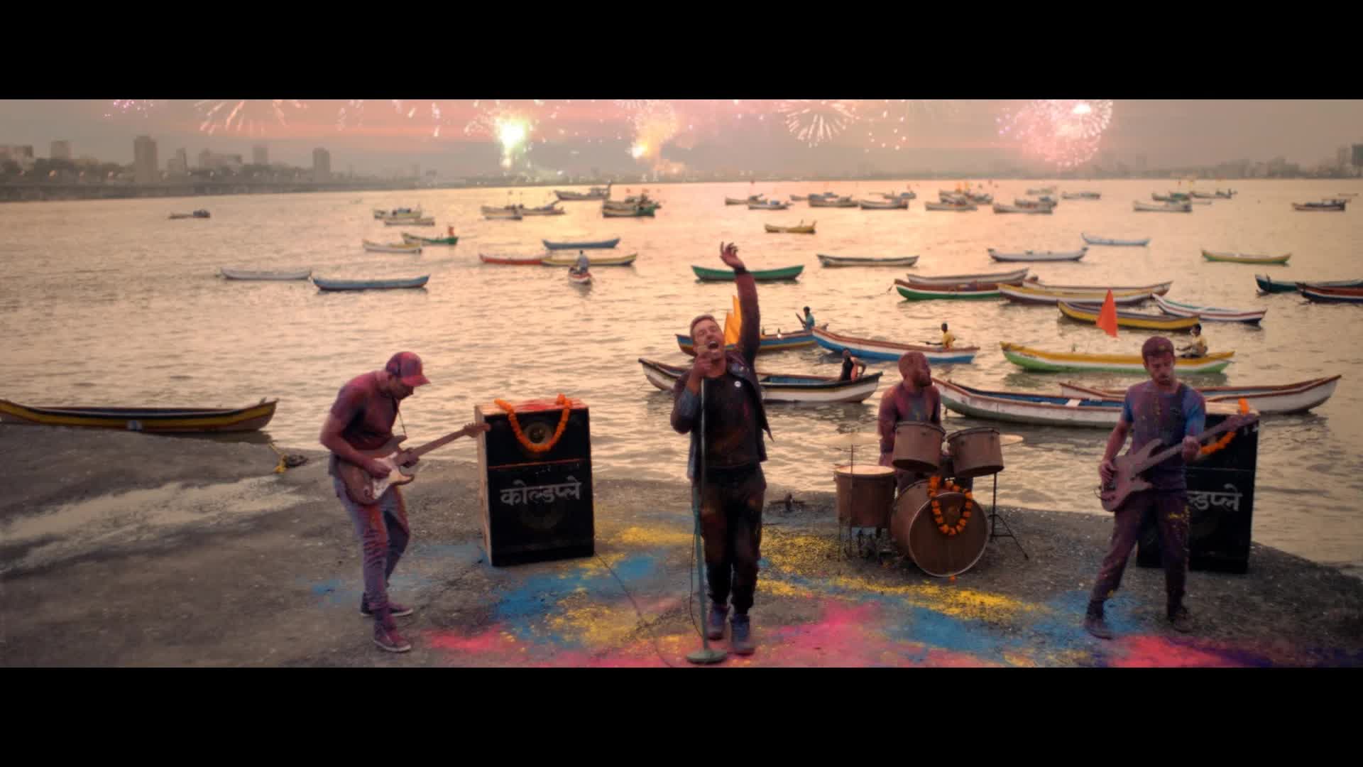Hymn For The Weekend (Official Video)