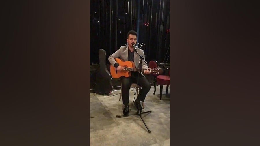 عاشق پیشه